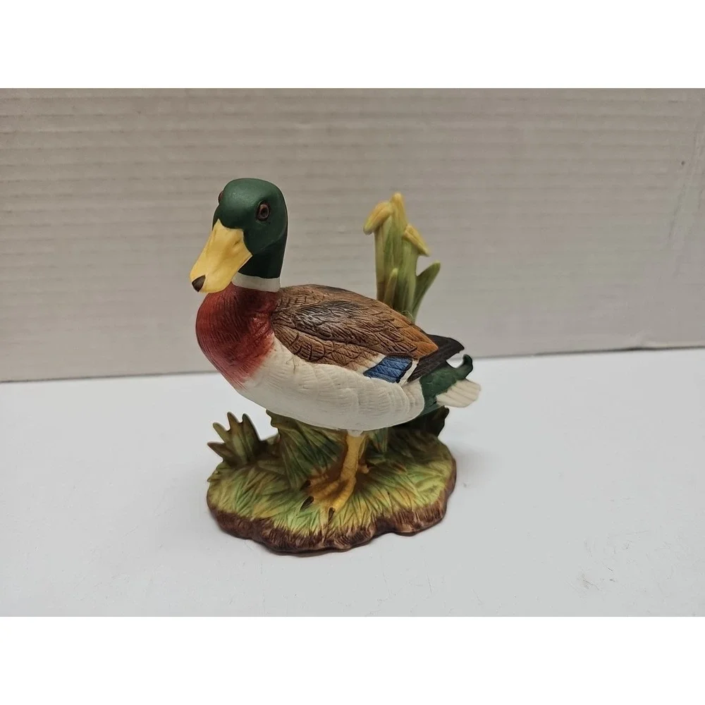 Vintage Porcelain‎ Figurine Dogs HOMCO 1985 A Total Of 4 Dogs....& 1 Duck
